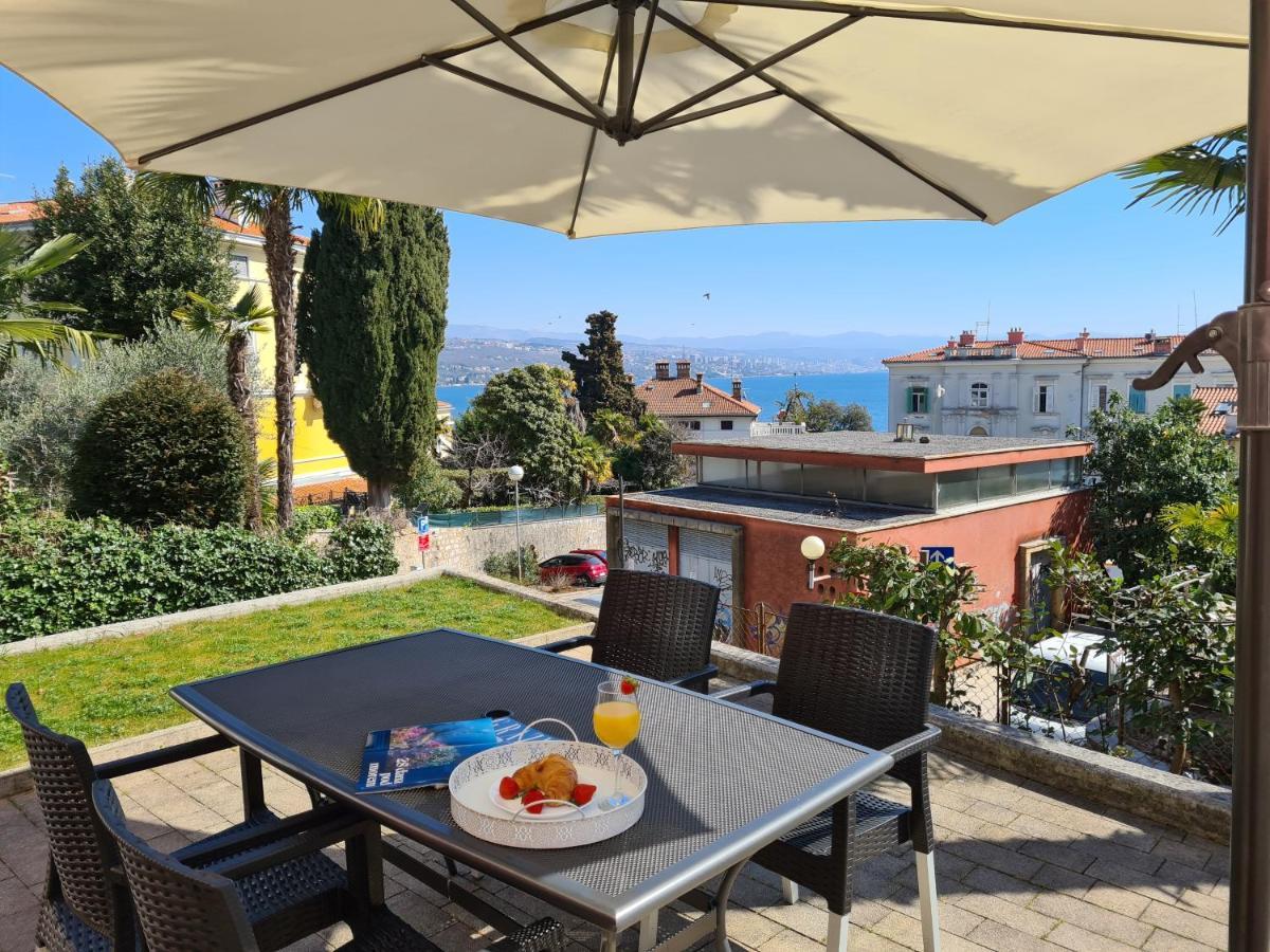 Downtown Apartment Ela Opatija Exterior foto