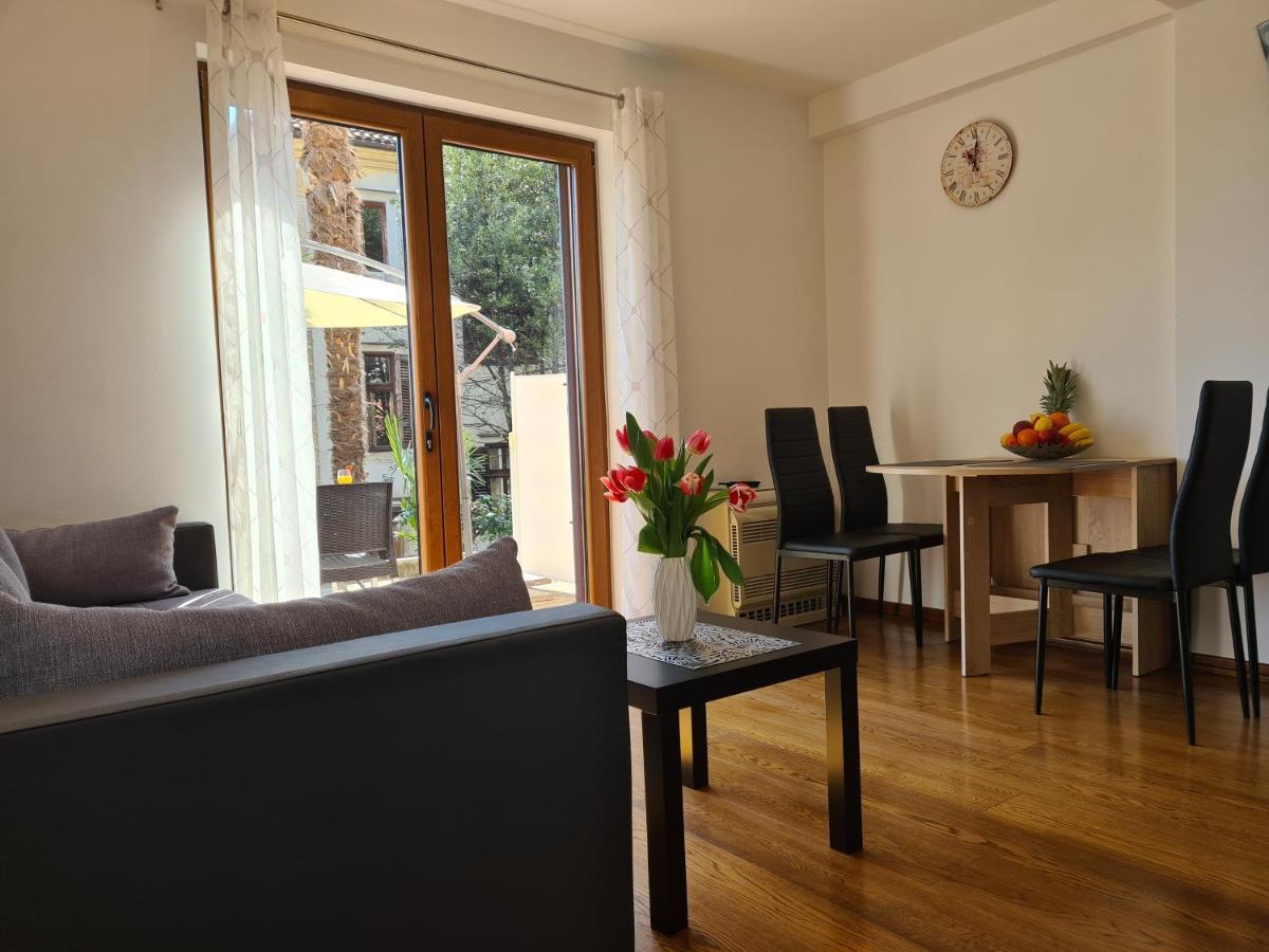 Downtown Apartment Ela Opatija Exterior foto