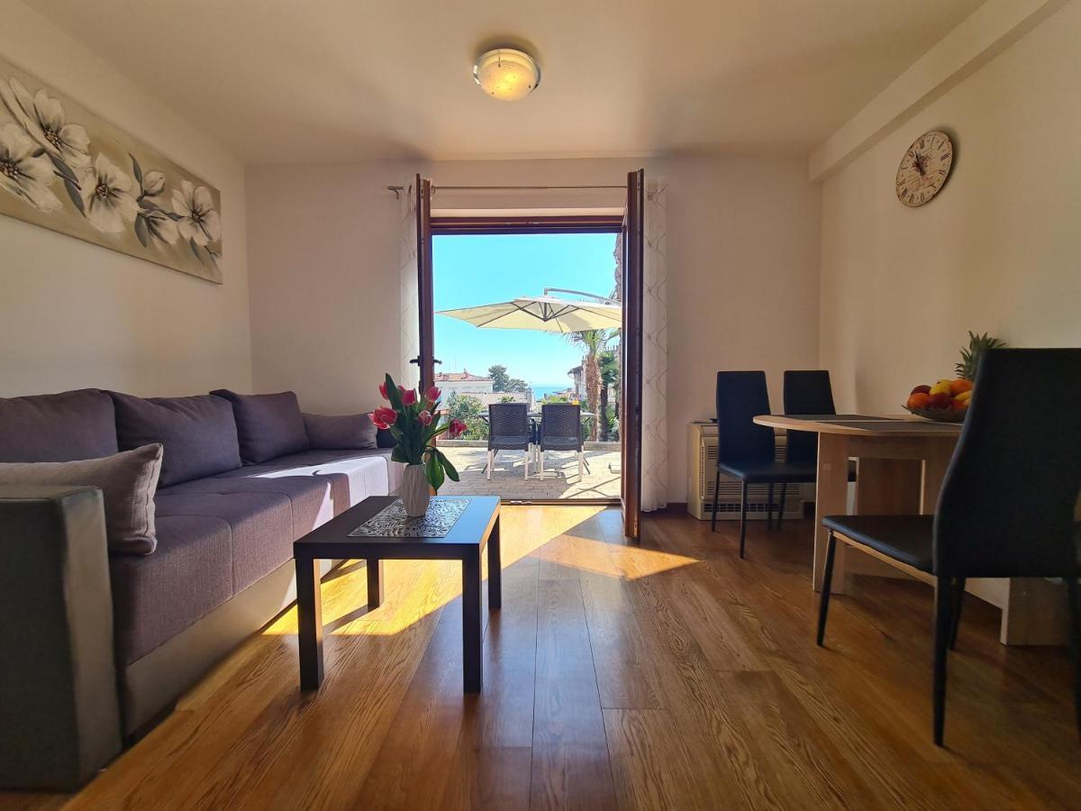 Downtown Apartment Ela Opatija Exterior foto